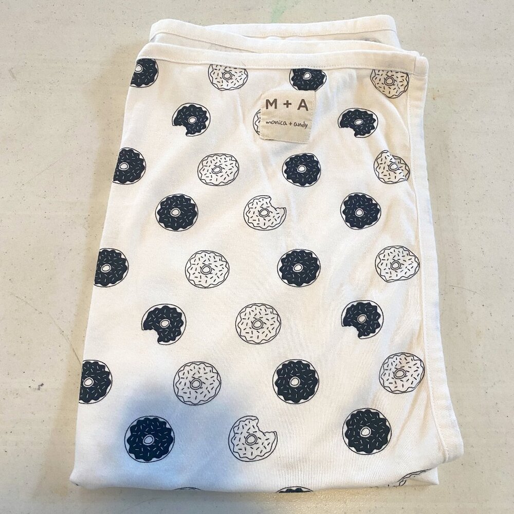 M & A Monica and Andy "Oh, Donut Even", black and white  blanket**. EUC